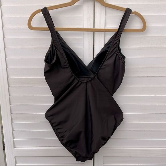 Trimshaper Swimsuit Size 10 One Piece Dark Muted Purple - Picture 5 of 14
